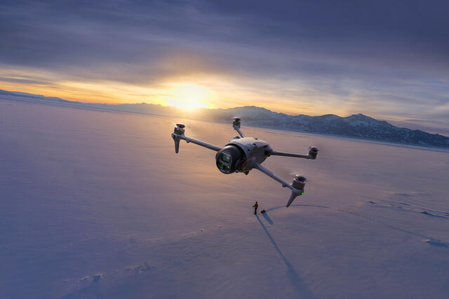 Drone med trippelkamera